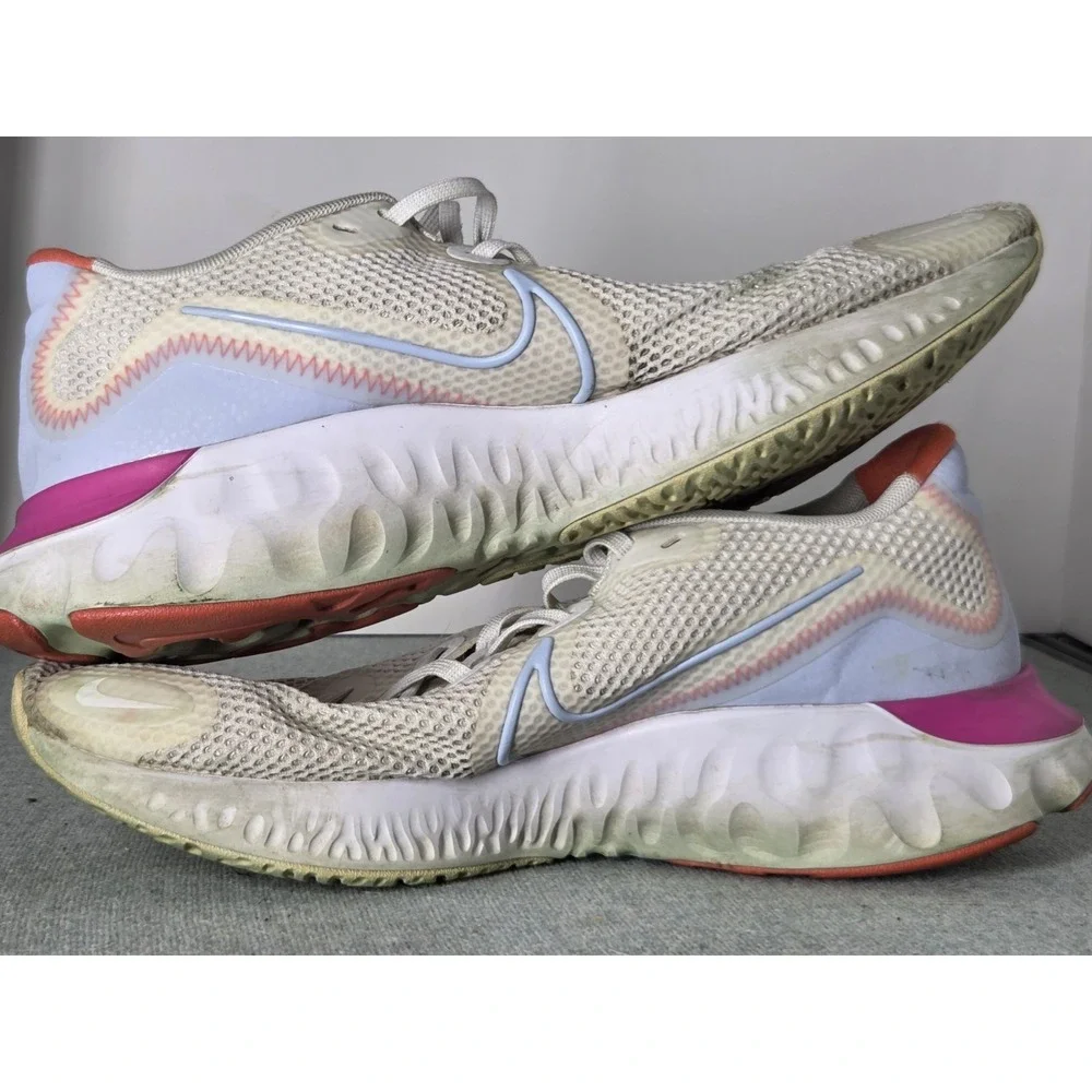 Nike renew run